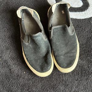 Straye F Off Slip ons Black White